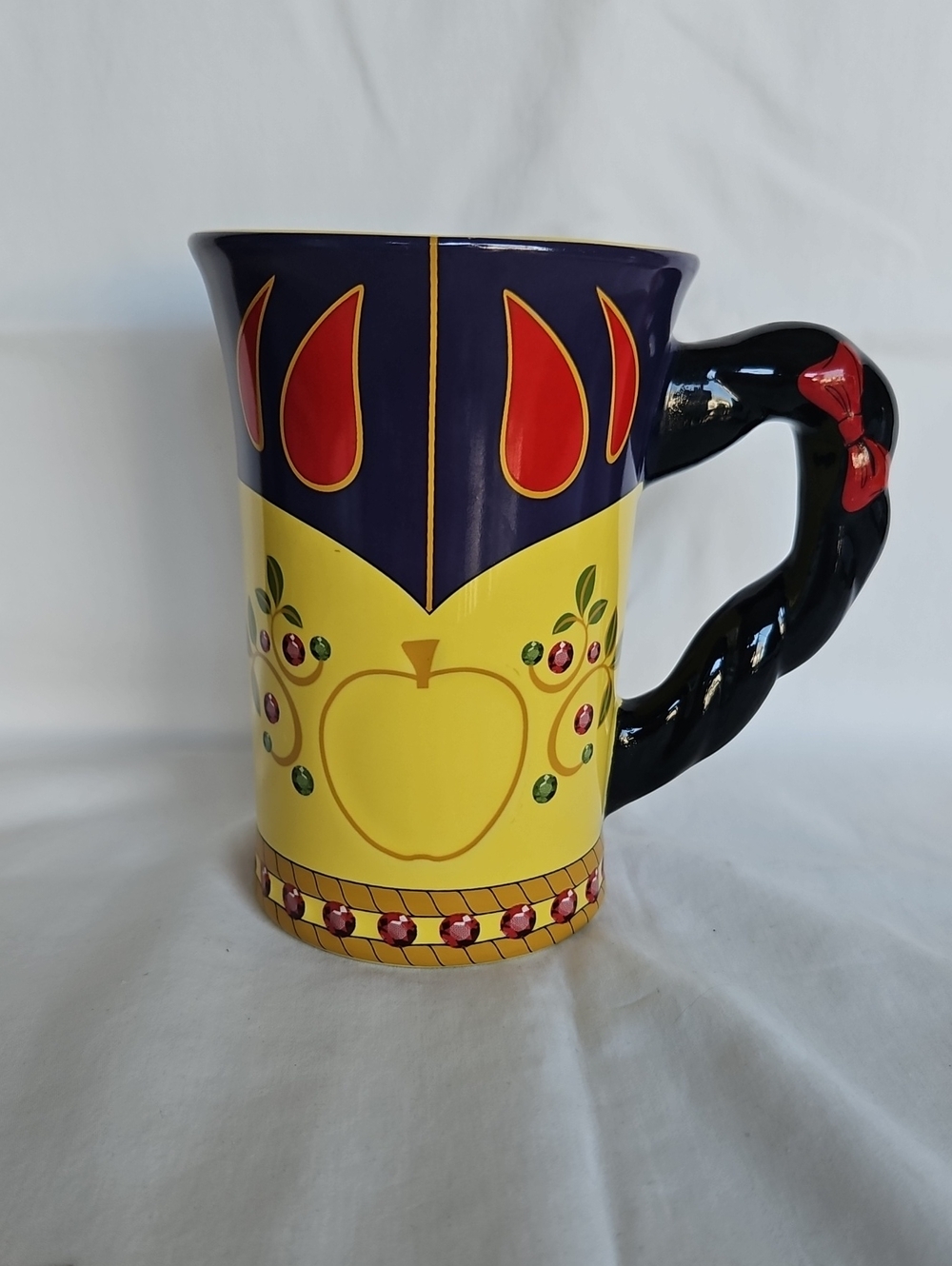 NWOT Disney Snow White Yellow Ceramic Mug with Black Handle and Red Logo